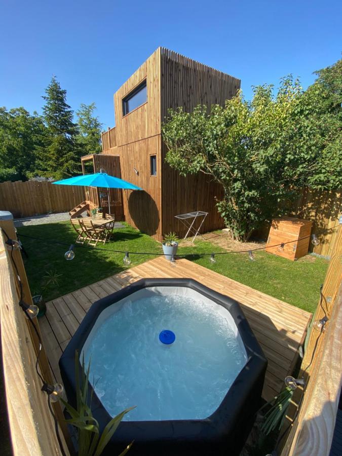 فيلا Tiny Et Jacuzzi Charente Maritime Plassay المظهر الخارجي الصورة