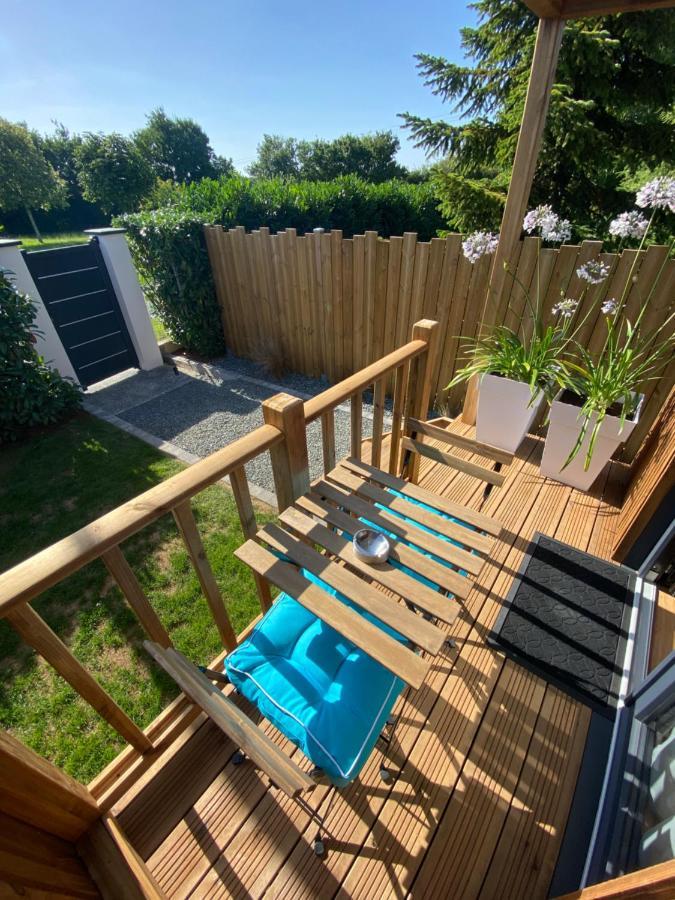 فيلا Tiny Et Jacuzzi Charente Maritime Plassay المظهر الخارجي الصورة